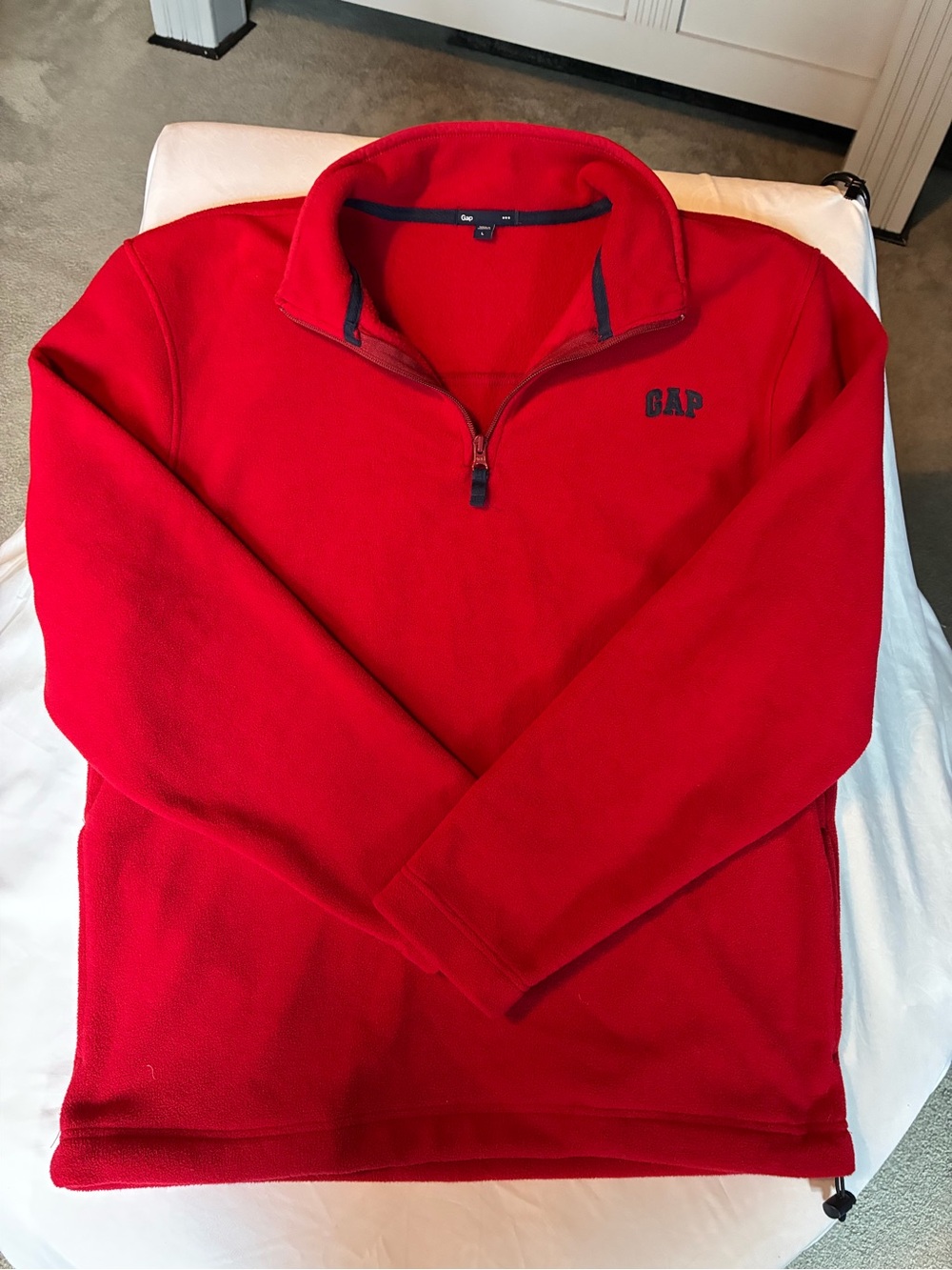 GAP Men's Bright Red Half-Zip Fleece Pullover